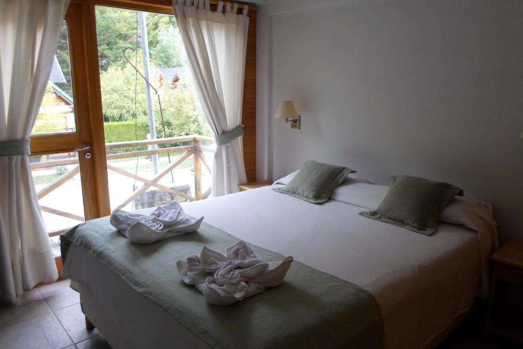 Apart Hotel Robles Del Sur San Martin de los Andes Exterior photo